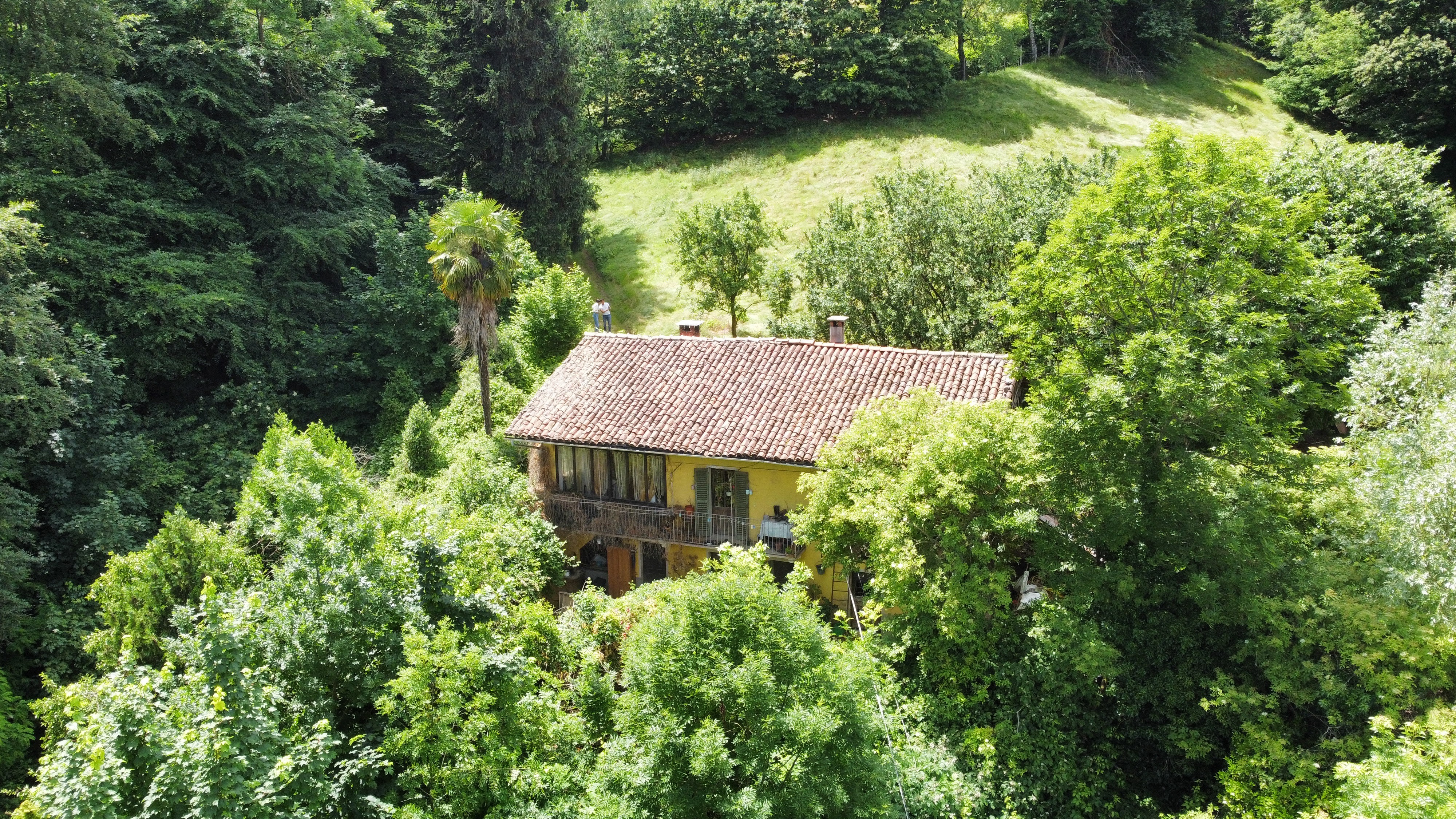 Cascina indipendente con terreno a Biella